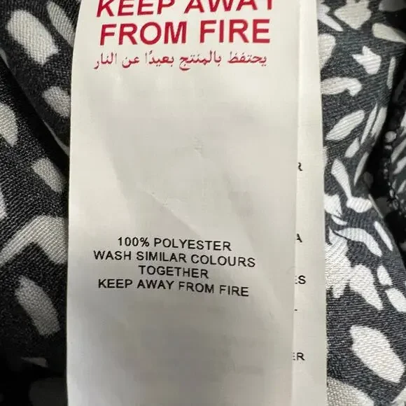 Missguided NWT‎ Long Sleeve Peplum Black White Blouse Size 10 - Picture 9 of 9